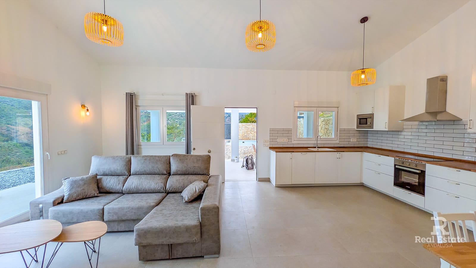 2 soveværelse Villa til leje i Competa med swimmingpool garage - € 1.650 (Ref: 10062839)