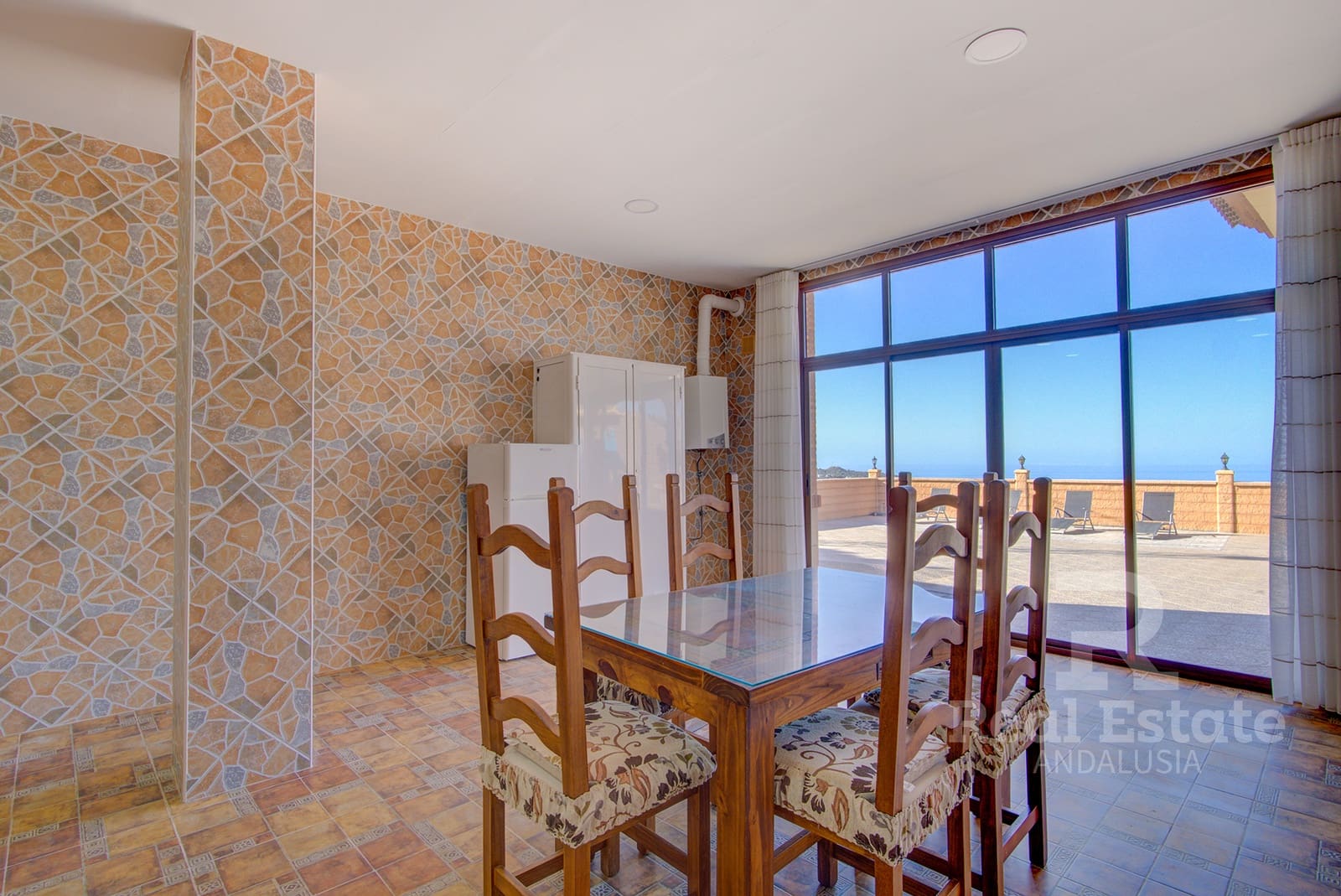 6 soveværelse Villa til leje i Corumbela med swimmingpool garage - € 1.650 (Ref: 10062959)