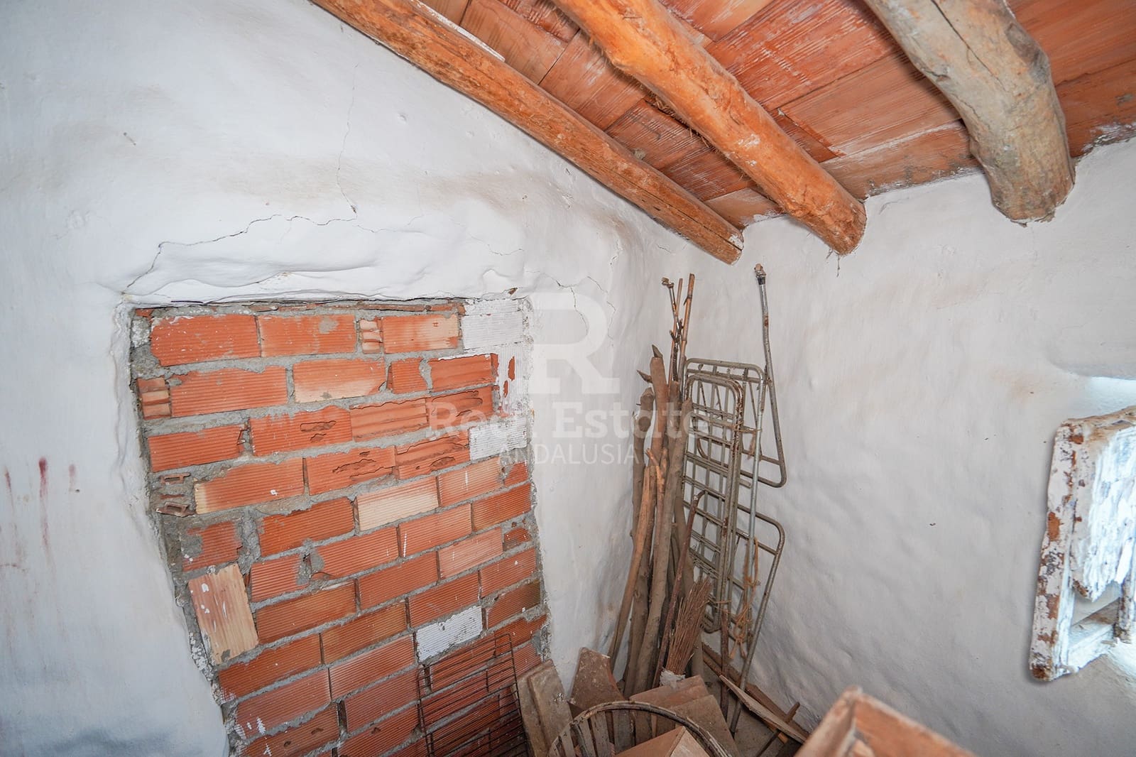1 makuuhuone Omakotitalo myytävänä paikassa Salares - 16 000 € (Ref: 10072846)