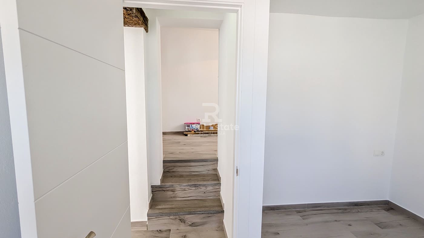 3 soveværelse Byhus til salg i Competa - € 159.000 (Ref: 8428012)