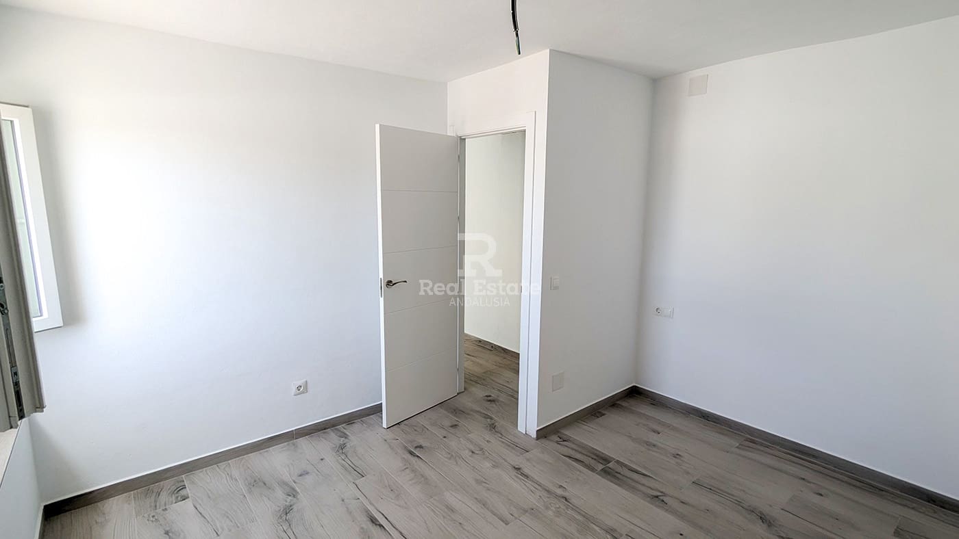 3 soveværelse Byhus til salg i Competa - € 159.000 (Ref: 8428012)