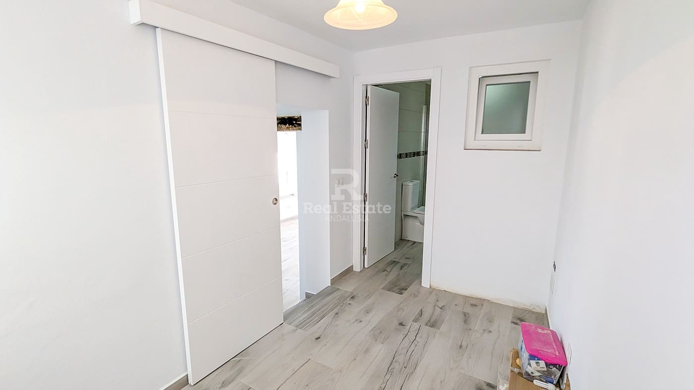 3 soveværelse Byhus til salg i Competa - € 159.000 (Ref: 8428012)