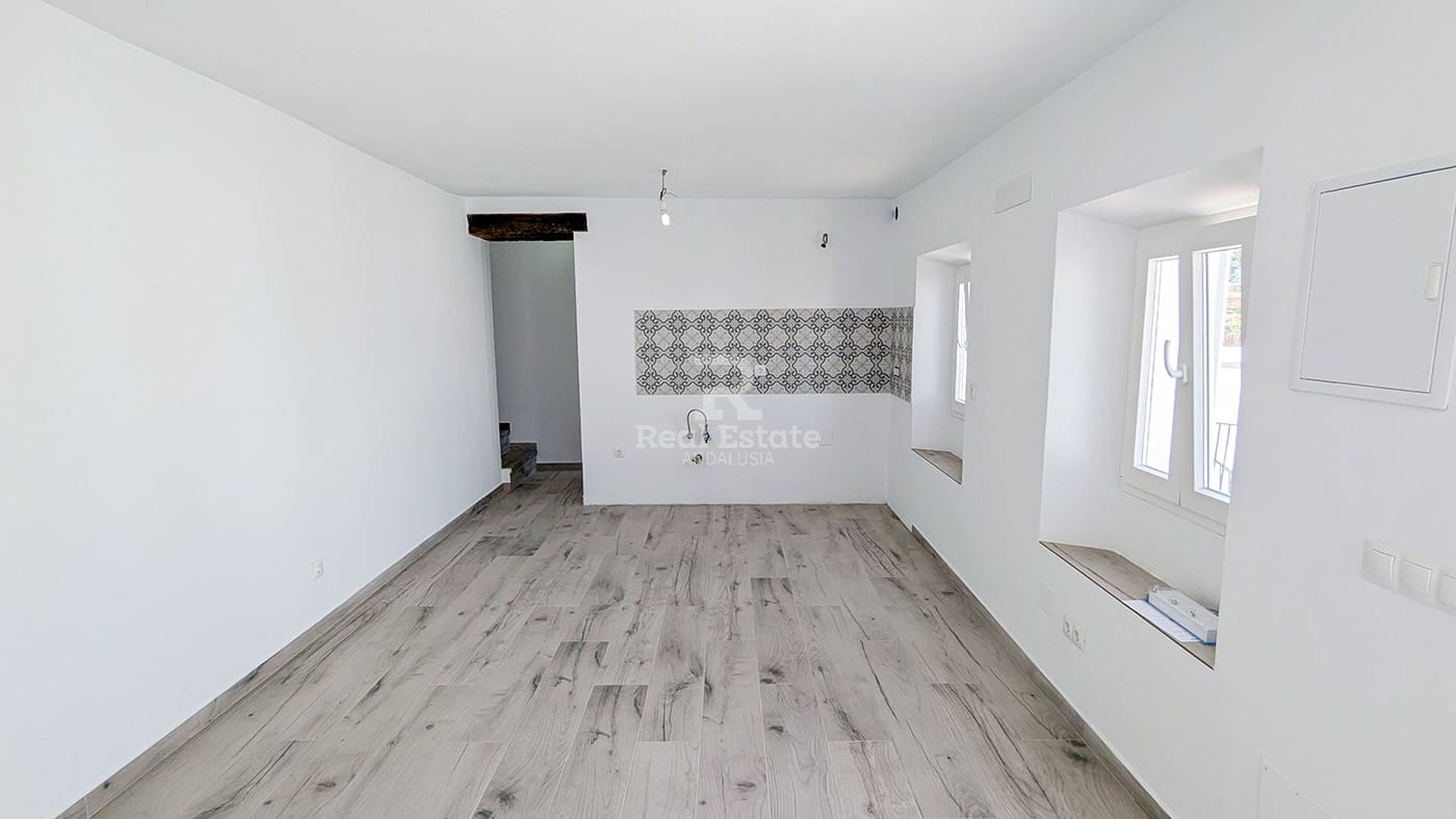 3 soveværelse Byhus til salg i Competa - € 159.000 (Ref: 8428012)