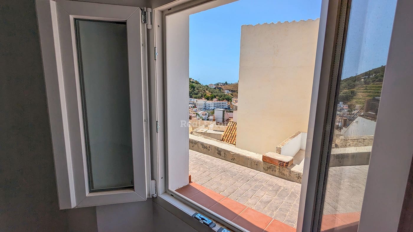 3 soveværelse Byhus til salg i Competa - € 159.000 (Ref: 8428012)