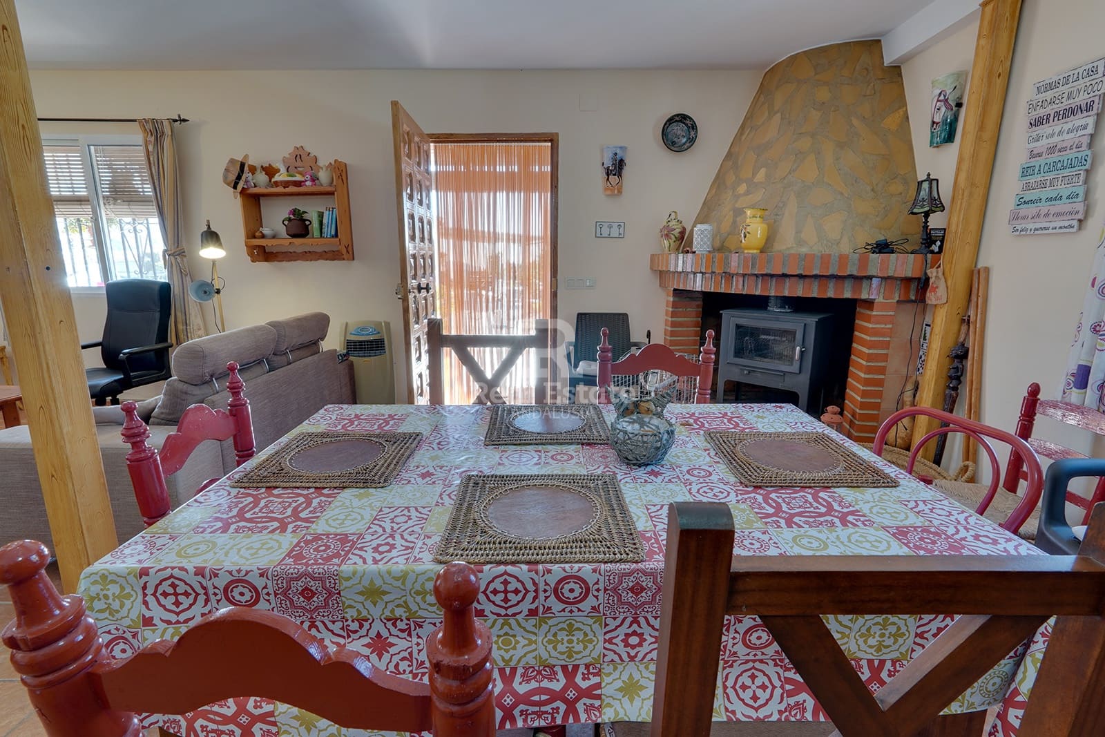 1 bedroom Villa for rent in Competa with pool garage - € 800 (Ref: 8620556)