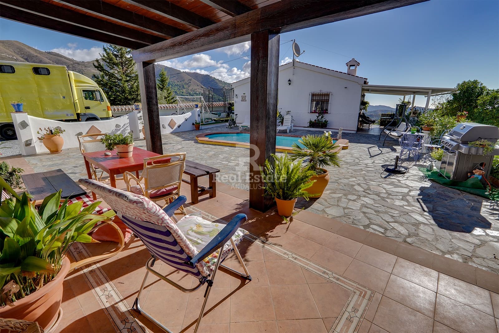 1 bedroom Villa for rent in Competa with pool garage - € 800 (Ref: 8620556)