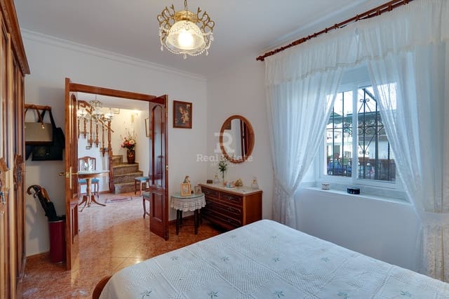 4 soverom Hus til salgs i Cómpeta med garasje - € 200 000 (Ref: 8707526)