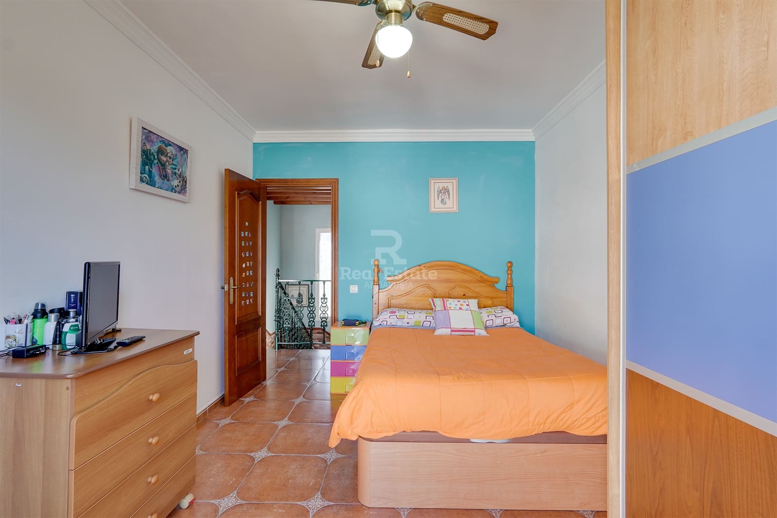 4 slaapkamer Villa te koop in Canillas de Albaida met zwembad garage - € 437.000 (Ref: 8816917)