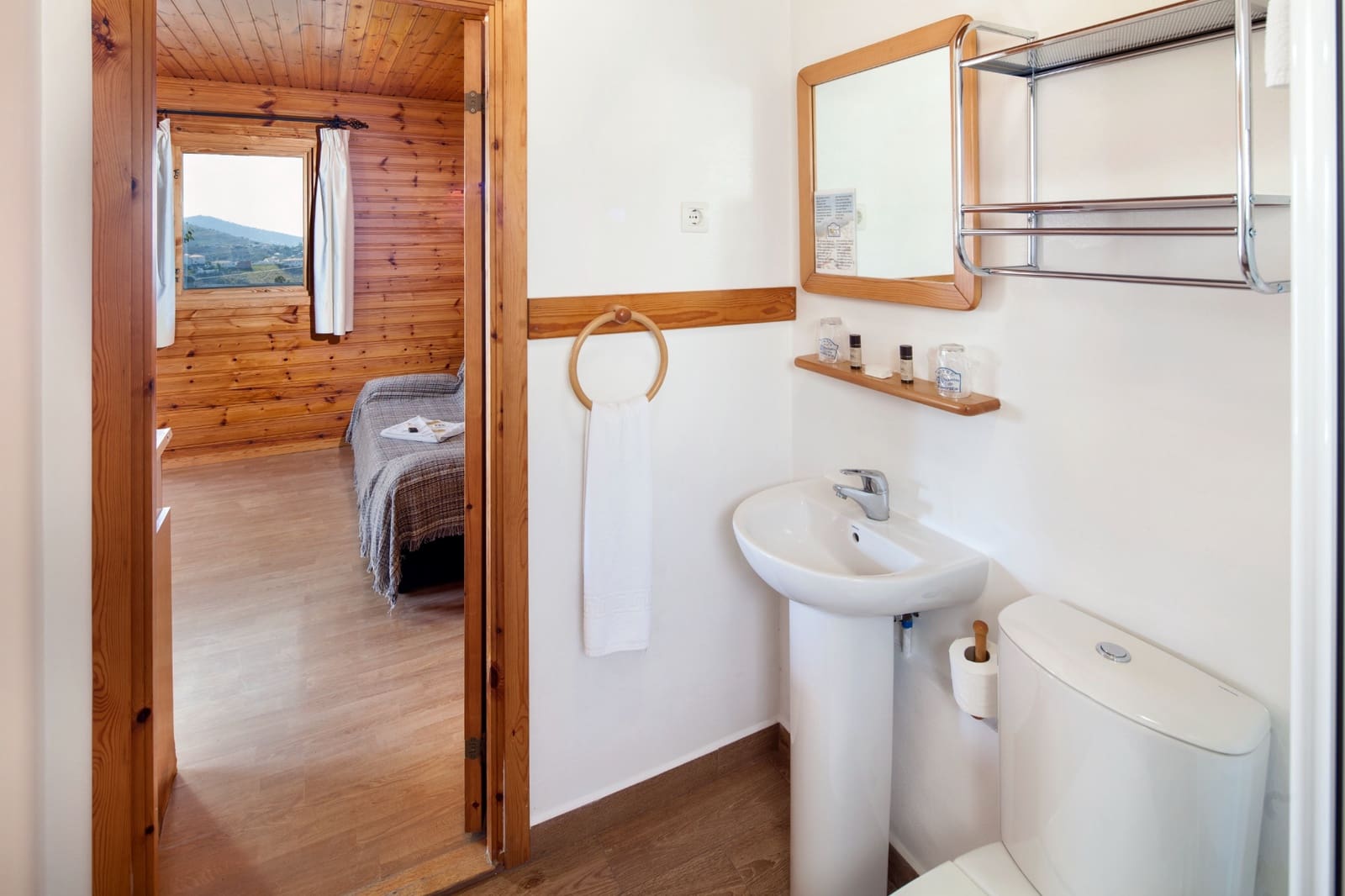 32 soverom Hotell til salgs i Competa med svømmebasseng garasje - € 3 900 000 (Ref: 8886936)