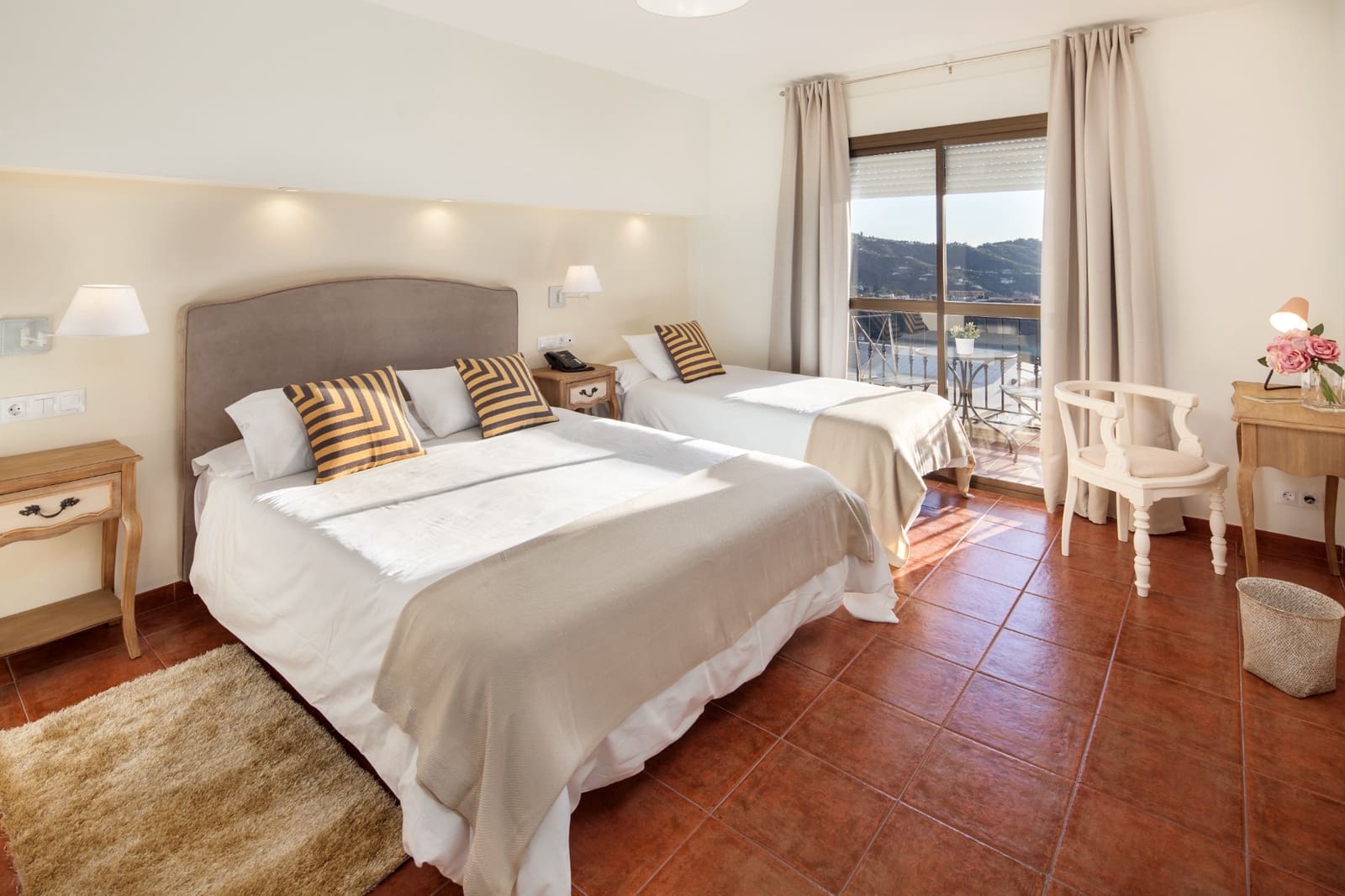 32 soverom Hotell til salgs i Competa med svømmebasseng garasje - € 3 900 000 (Ref: 8886936)