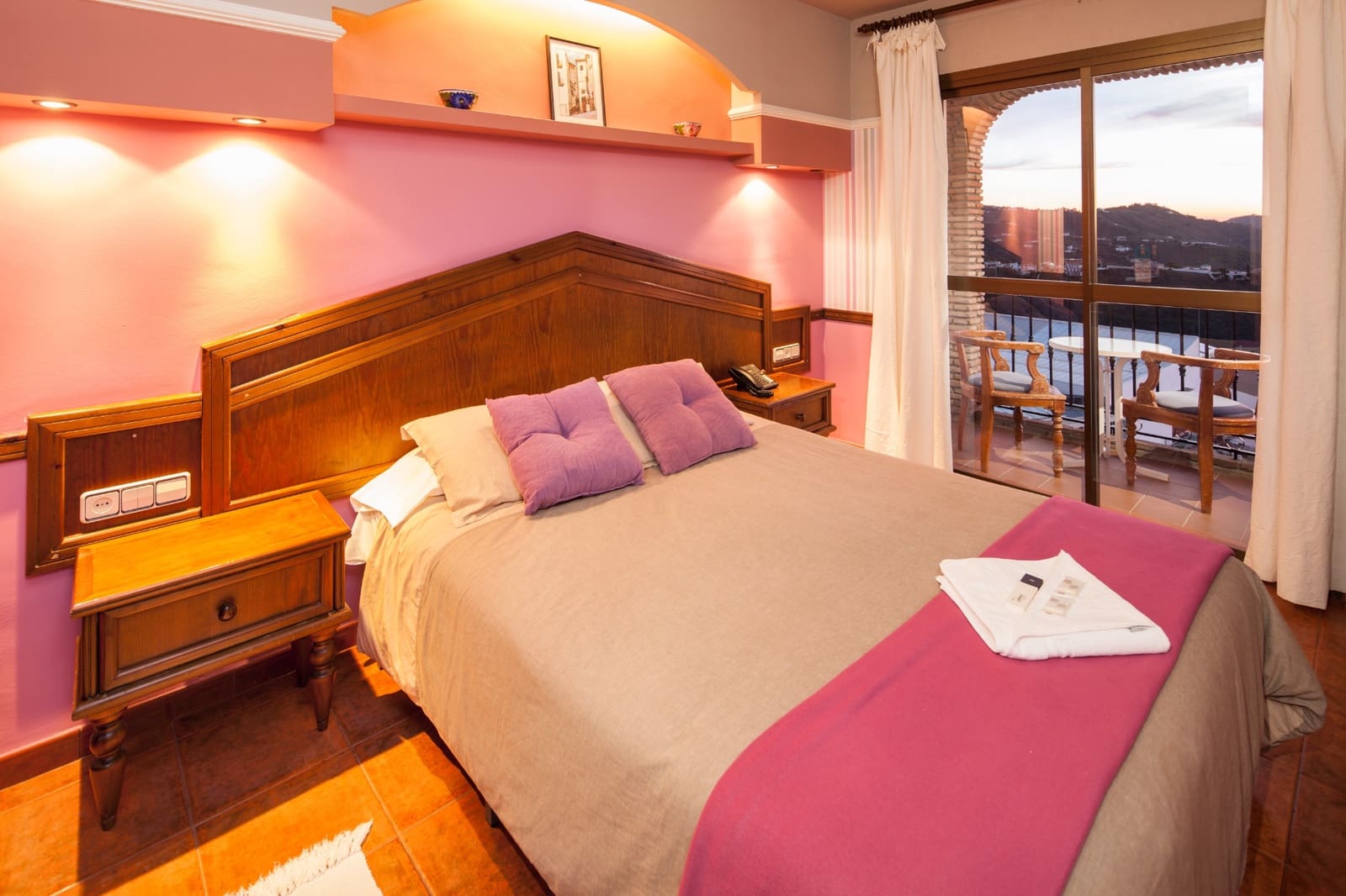 32 soverom Hotell til salgs i Competa med svømmebasseng garasje - € 3 900 000 (Ref: 8886936)