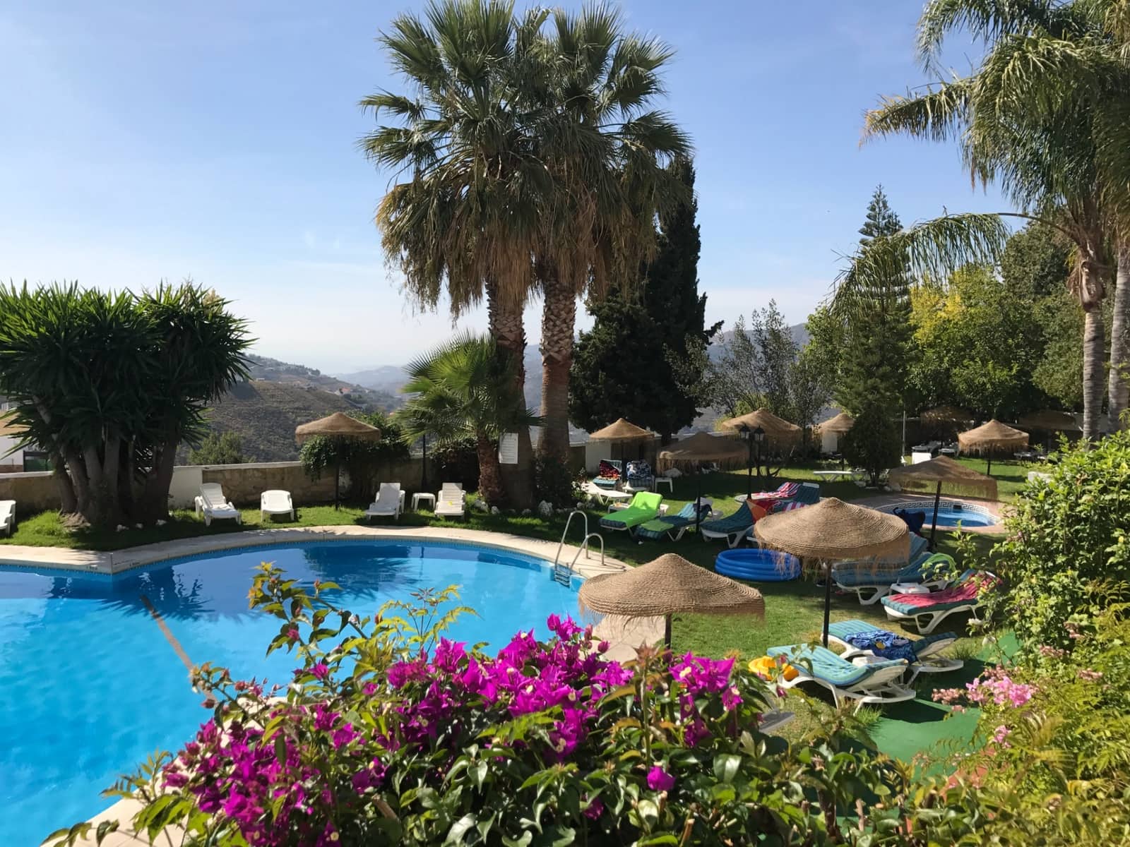 32 soverom Hotell til salgs i Competa med svømmebasseng garasje - € 3 900 000 (Ref: 8886936)