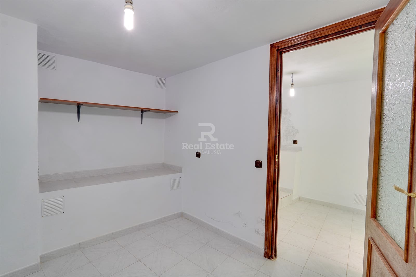 7 soveværelse Byhus til salg i Canillas de Albaida - € 139.950 (Ref: 8920406)