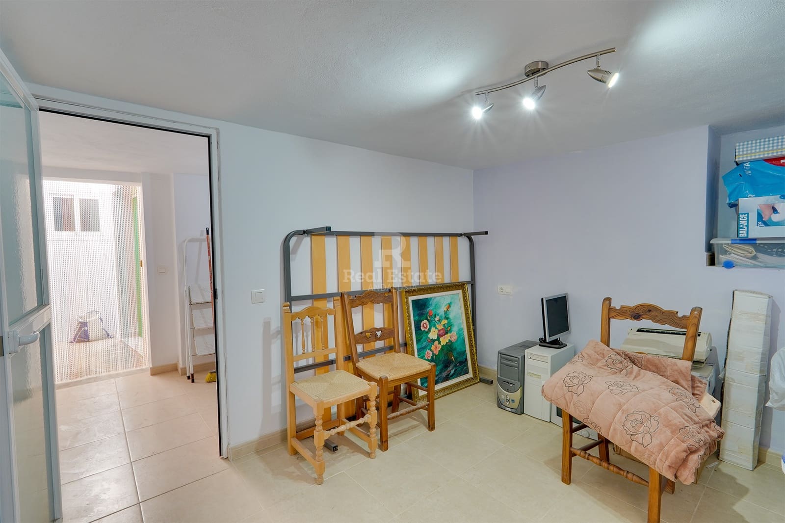 7 soveværelse Byhus til salg i Canillas de Albaida - € 139.950 (Ref: 8920406)