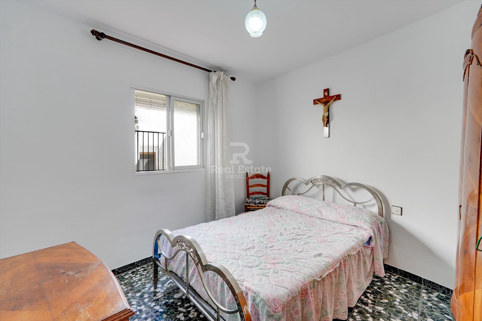 7 soveværelse Byhus til salg i Canillas de Albaida - € 139.950 (Ref: 8920406)