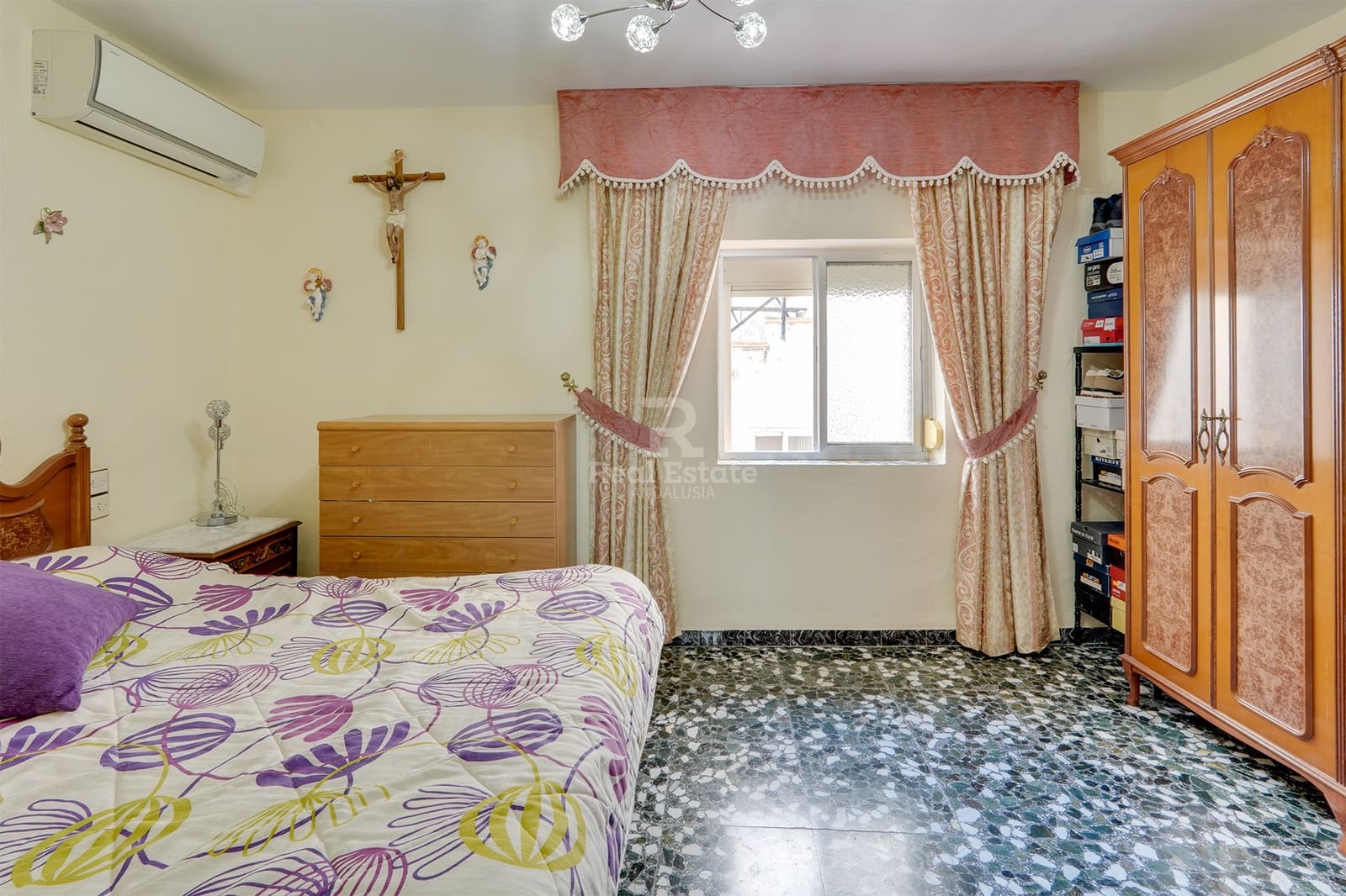 7 soveværelse Byhus til salg i Canillas de Albaida - € 139.950 (Ref: 8920406)