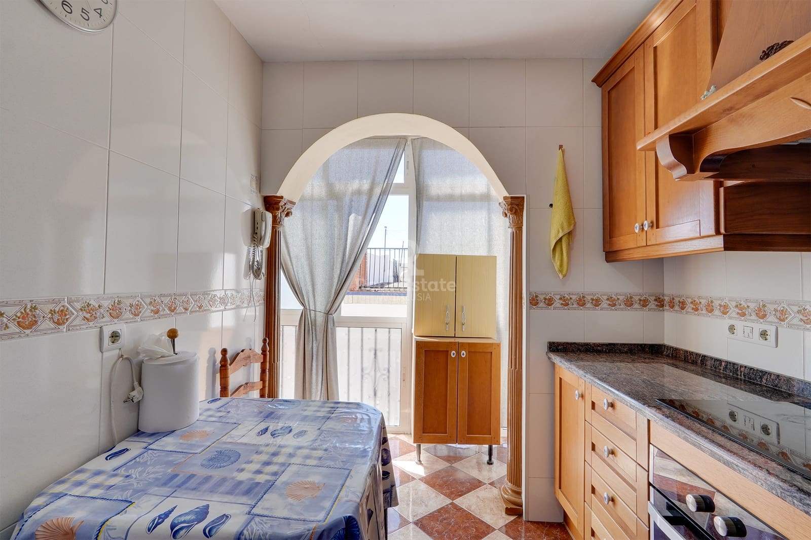 7 soveværelse Byhus til salg i Canillas de Albaida - € 139.950 (Ref: 8920406)