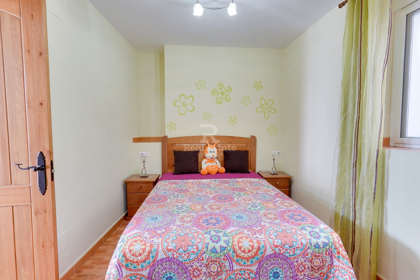 7 soveværelse Byhus til salg i Canillas de Albaida - € 139.950 (Ref: 8920406)