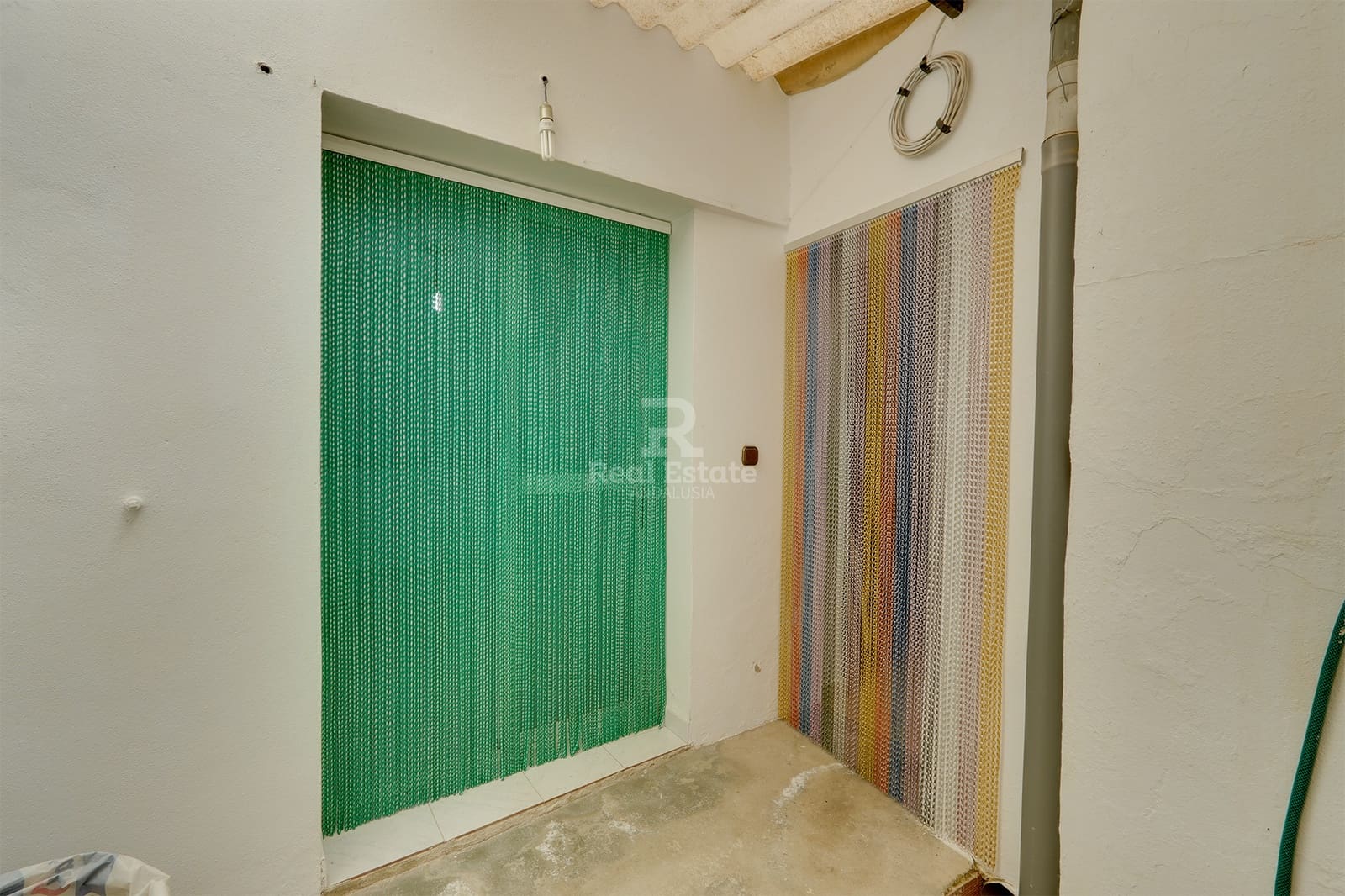 7 soveværelse Byhus til salg i Canillas de Albaida - € 139.950 (Ref: 8920406)