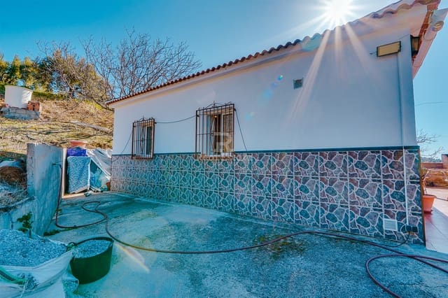 3 sovrum Finca/Hus på landet till salu i Canillas de Albaida med garage - 289 000 € (Ref: 8923228)