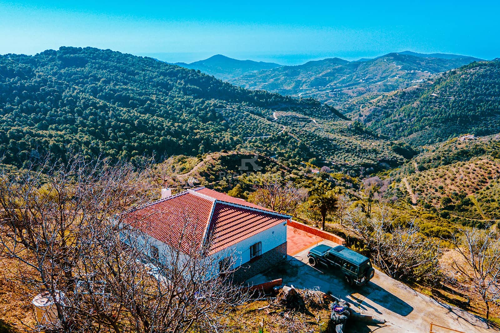 3 sypialnia Finka/Dom wiejski na sprzedaż w Canillas de Albaida z garażem - 289 000 € (Ref: 8923228)