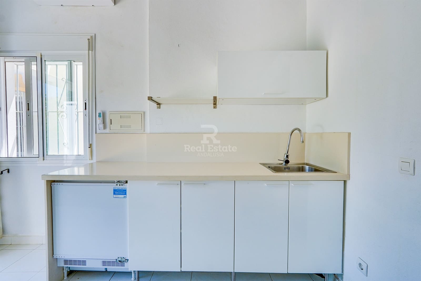 3 soveværelse Villa til salg i Torrox med swimmingpool garage - € 399.000 (Ref: 8999626)