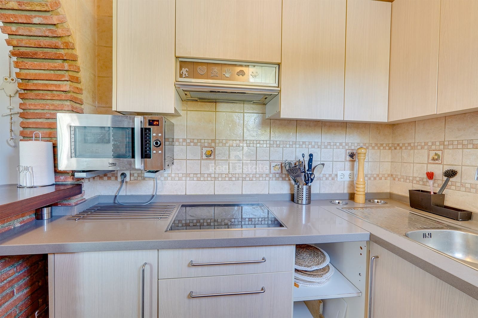 3 soveværelse Villa til salg i Torrox med swimmingpool garage - € 399.000 (Ref: 8999626)