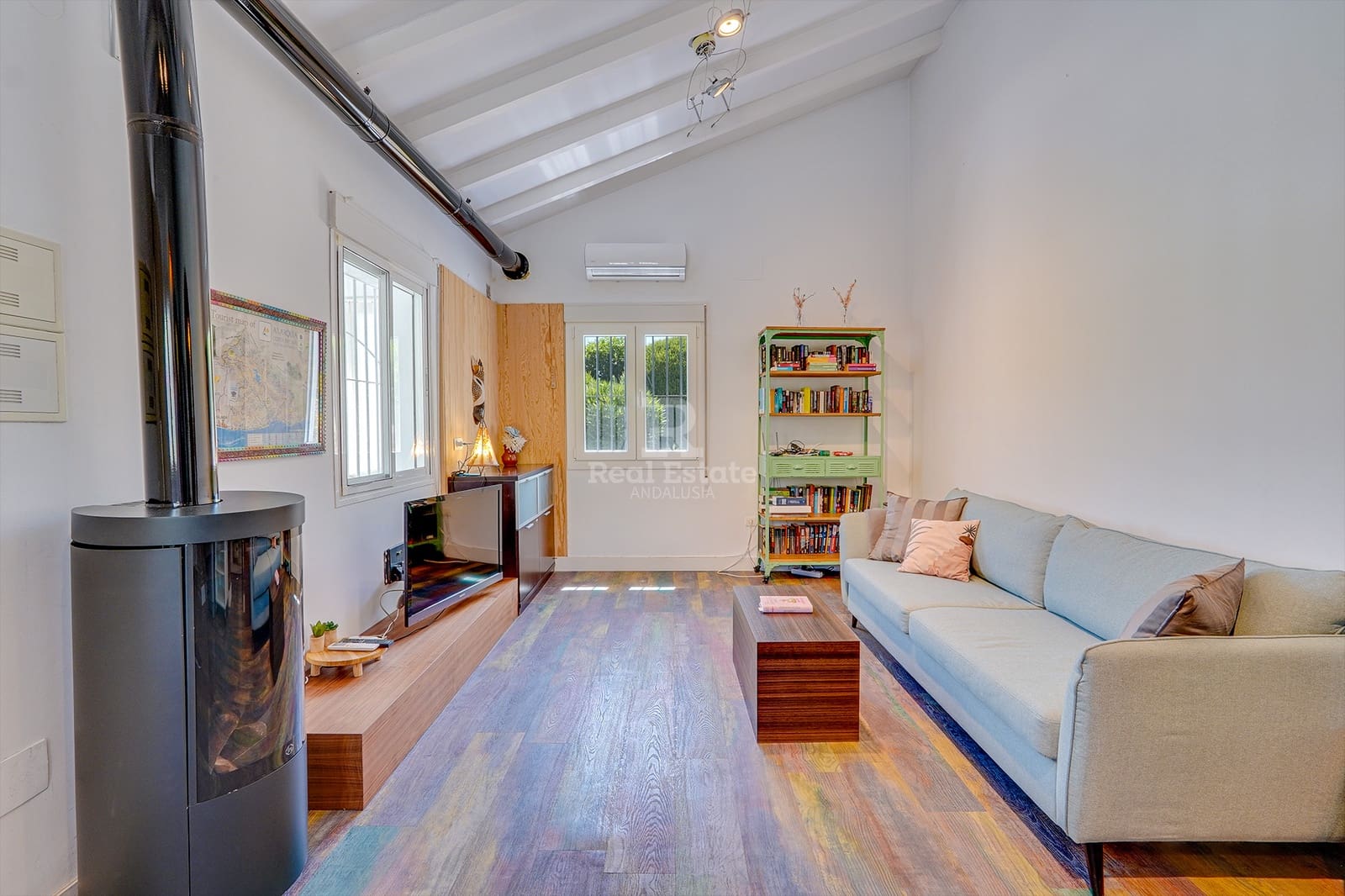 3 soveværelse Villa til salg i Torrox med swimmingpool garage - € 399.000 (Ref: 8999626)