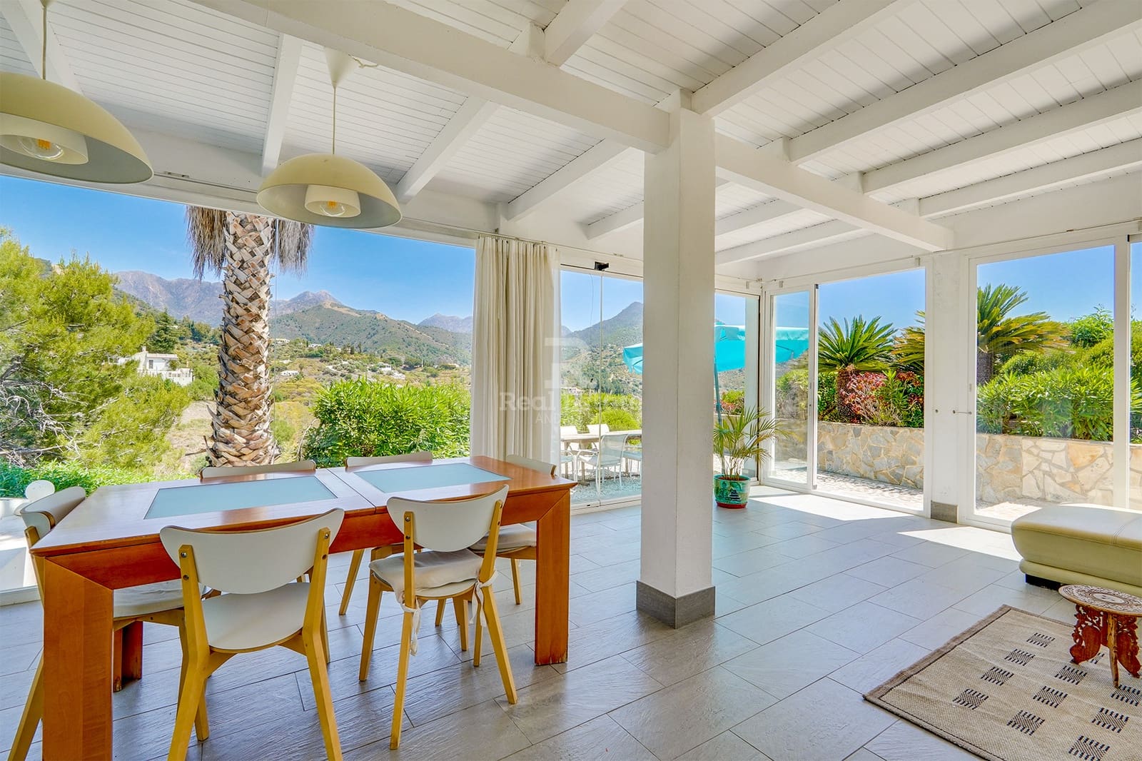 3 soveværelse Villa til salg i Torrox med swimmingpool garage - € 399.000 (Ref: 8999626)