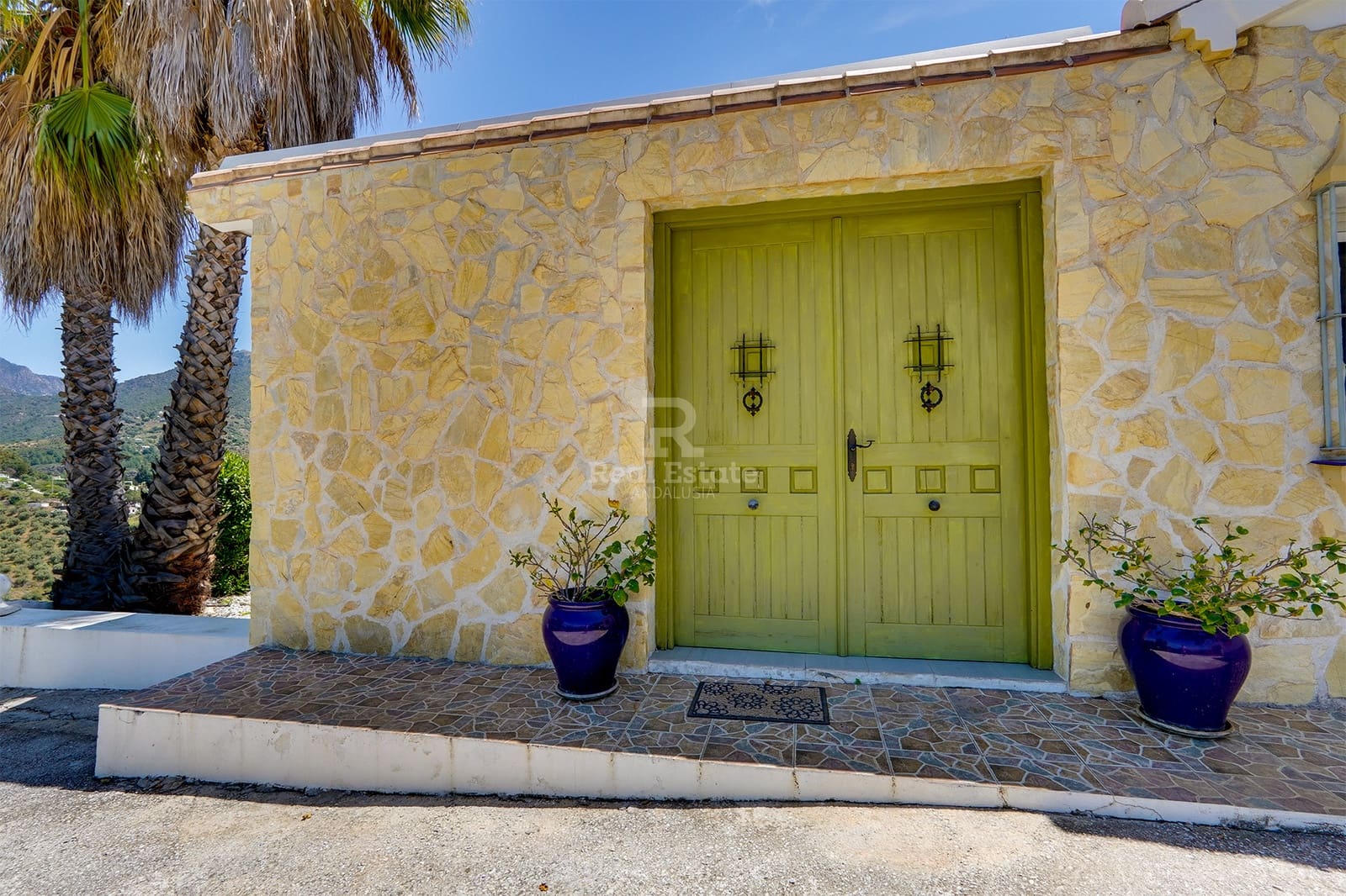 3 soveværelse Villa til salg i Torrox med swimmingpool garage - € 399.000 (Ref: 8999626)