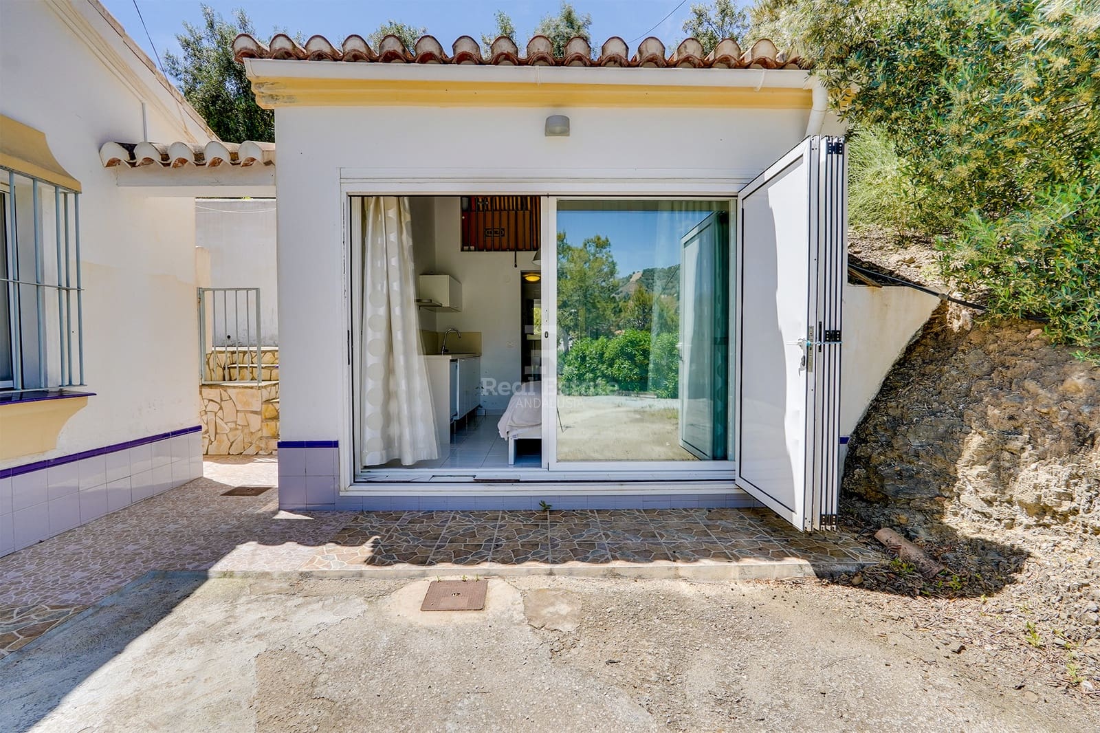 3 soveværelse Villa til salg i Torrox med swimmingpool garage - € 399.000 (Ref: 8999626)