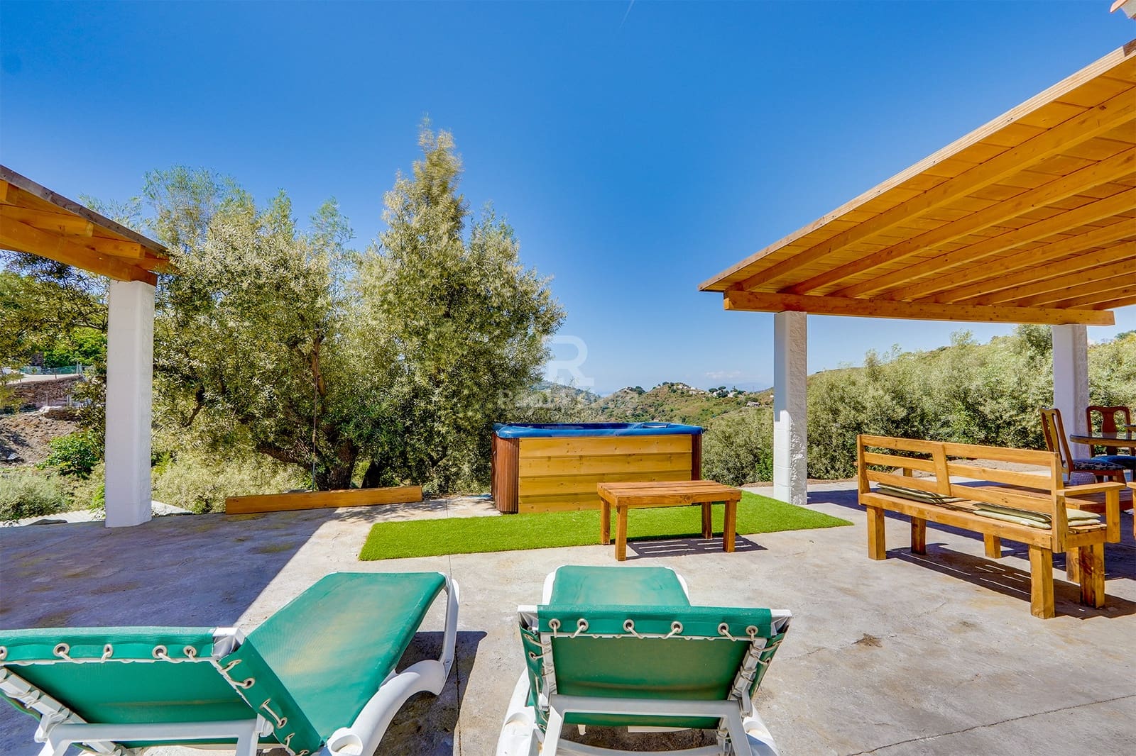 1 soveværelse Villa til leje i Competa med swimmingpool garage - € 1.000 (Ref: 9015518)