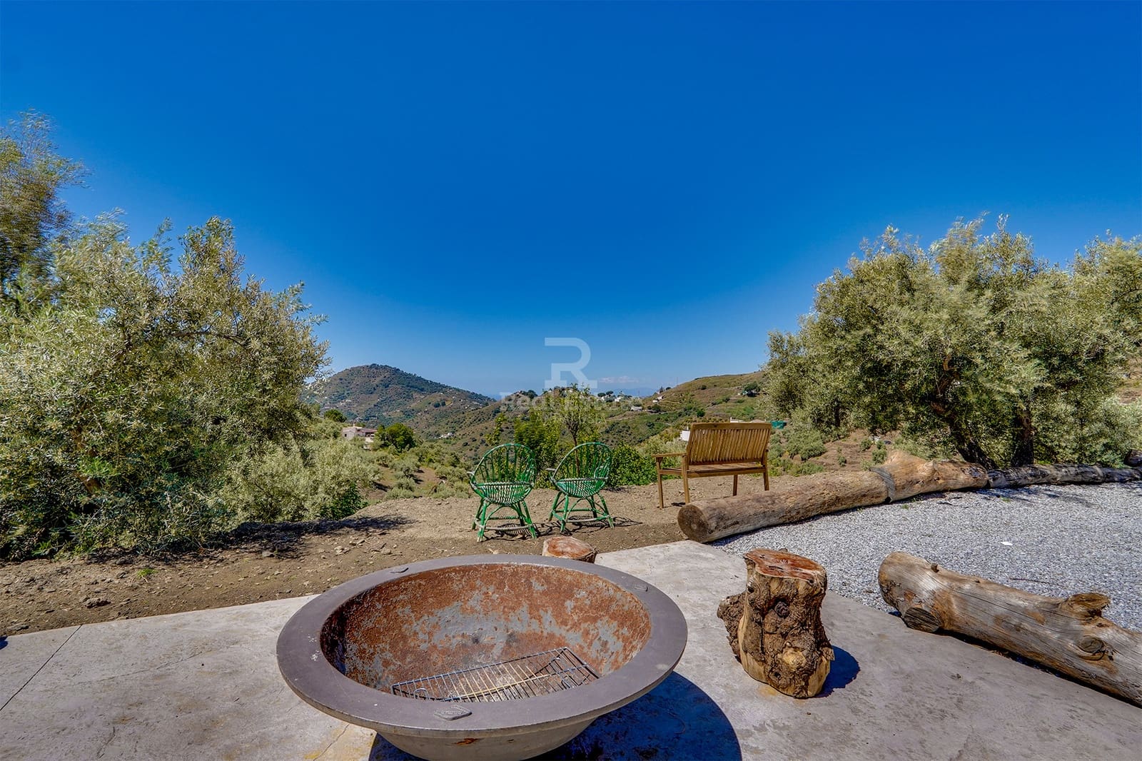 1 soveværelse Villa til leje i Competa med swimmingpool garage - € 1.000 (Ref: 9015518)