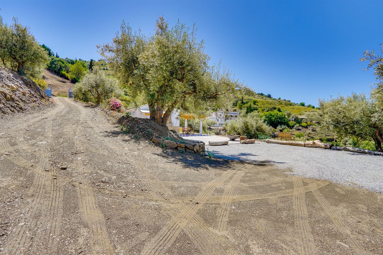 1 soveværelse Villa til leje i Competa med swimmingpool garage - € 1.000 (Ref: 9015518)