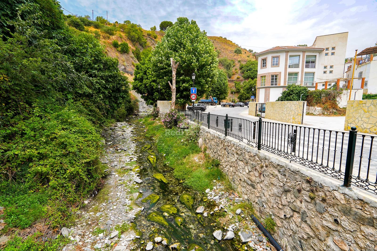 4 soverom Hus til salgs i Archez - € 88 000 (Ref: 9084583)