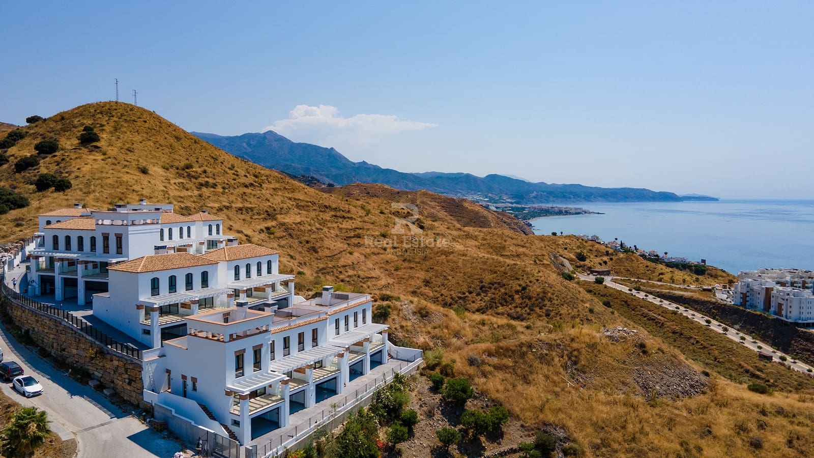 2 soveværelse Semi-Rækkehus til salg i Torrox med swimmingpool garage - € 318.000 (Ref: 9118109)