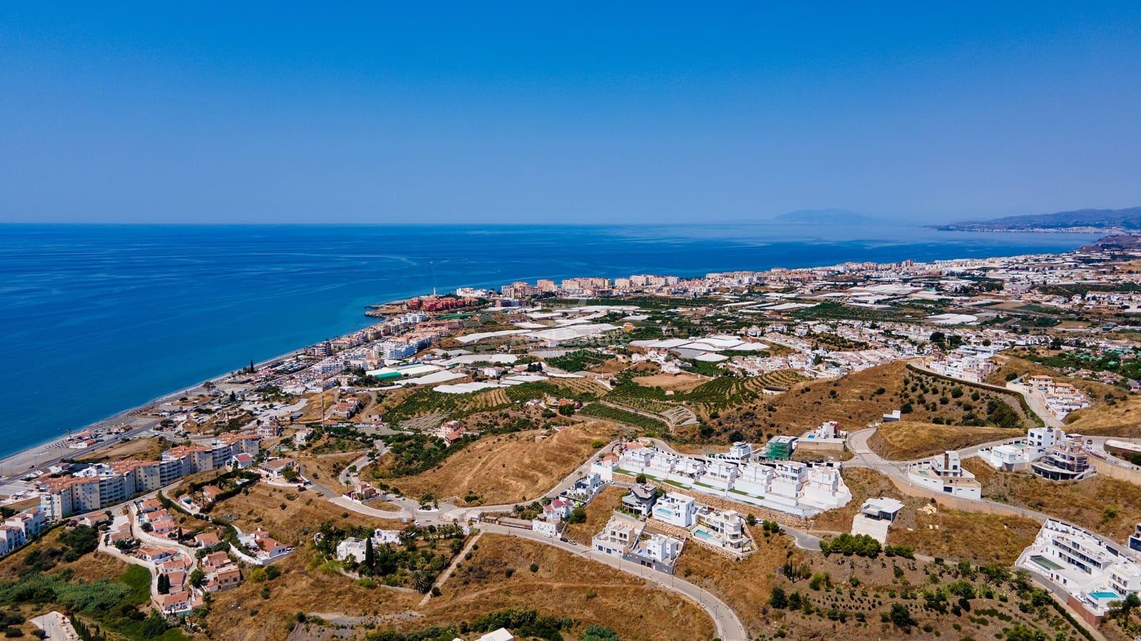 2 soveværelse Semi-Rækkehus til salg i Torrox med swimmingpool garage - € 318.000 (Ref: 9118109)