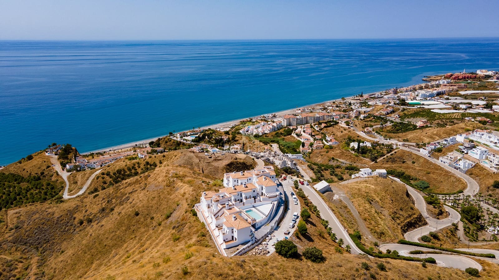 2 soveværelse Semi-Rækkehus til salg i Torrox med swimmingpool garage - € 318.000 (Ref: 9118109)