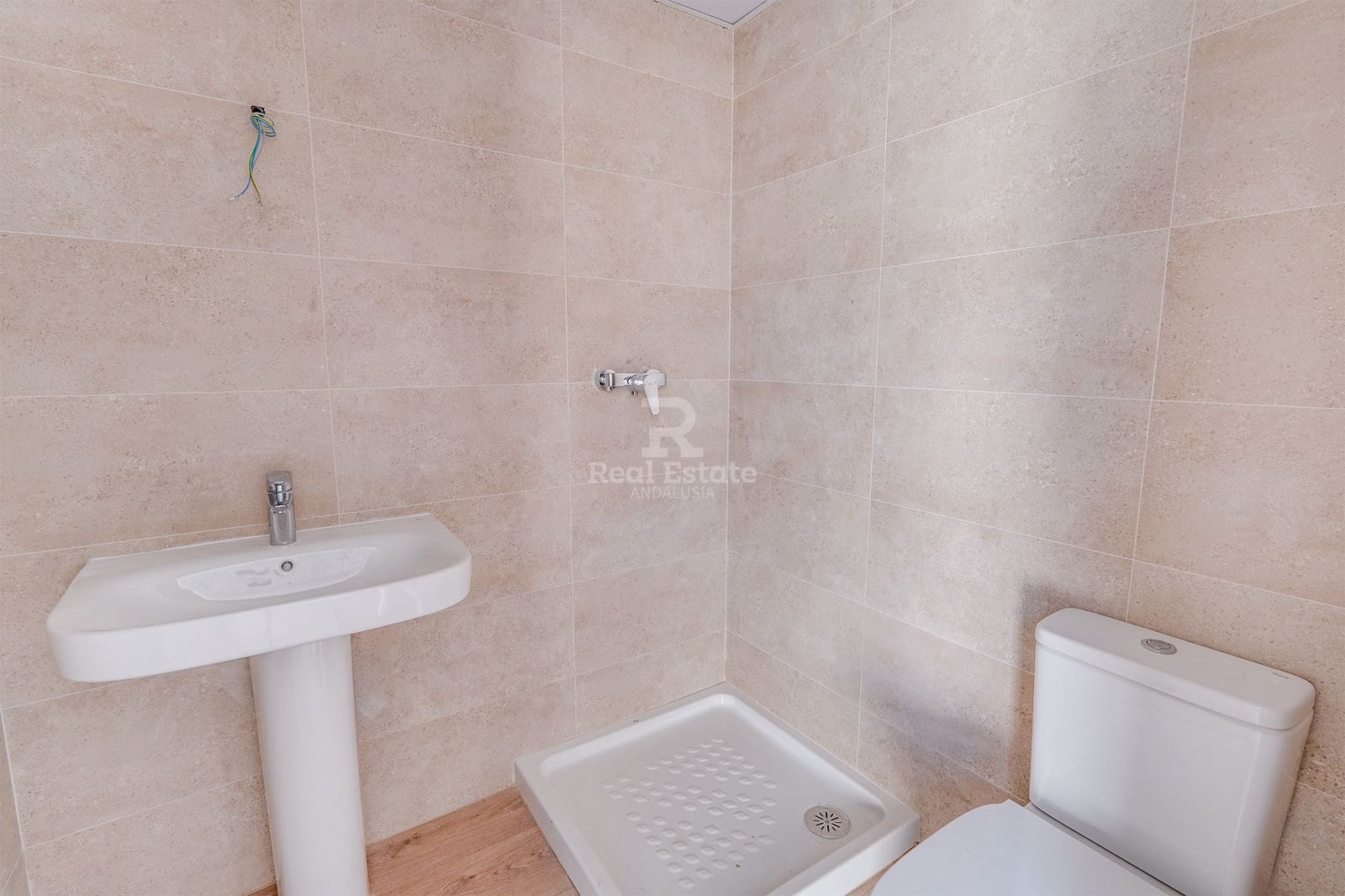 2 soveværelse Semi-Rækkehus til salg i Torrox med swimmingpool garage - € 318.000 (Ref: 9118109)