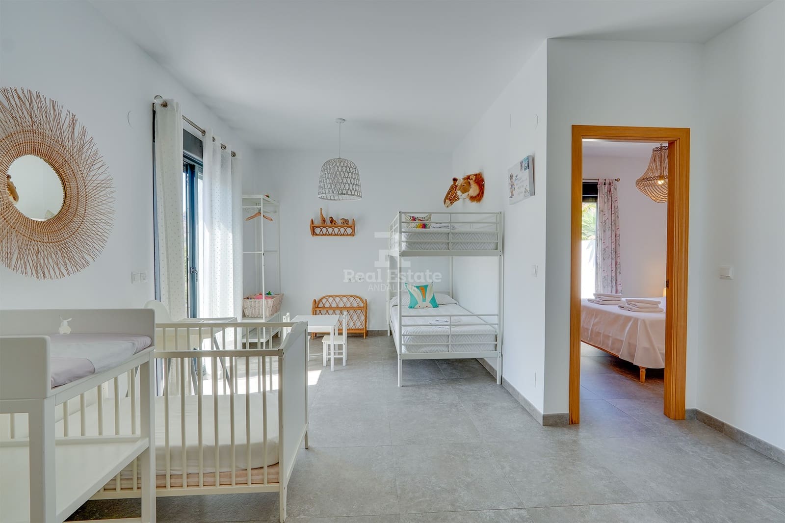 2 makuuhuone Huvila vuokrattavana paikassa Torrox mukana uima-altaan 
autotalli - 2 000 € (Ref: 9180636)