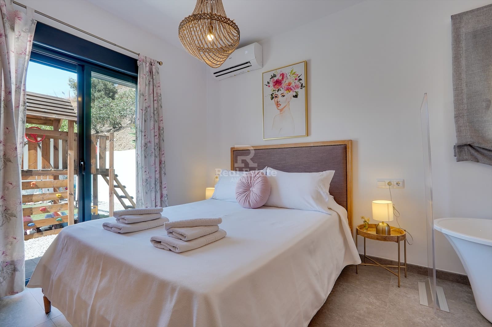 2 makuuhuone Huvila vuokrattavana paikassa Torrox mukana uima-altaan 
autotalli - 2 000 € (Ref: 9180636)