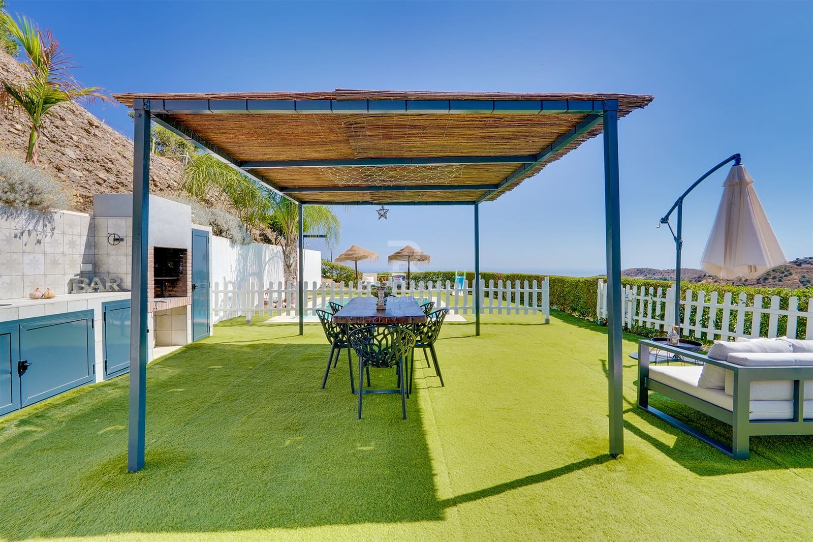 2 makuuhuone Huvila vuokrattavana paikassa Torrox mukana uima-altaan 
autotalli - 2 000 € (Ref: 9180636)