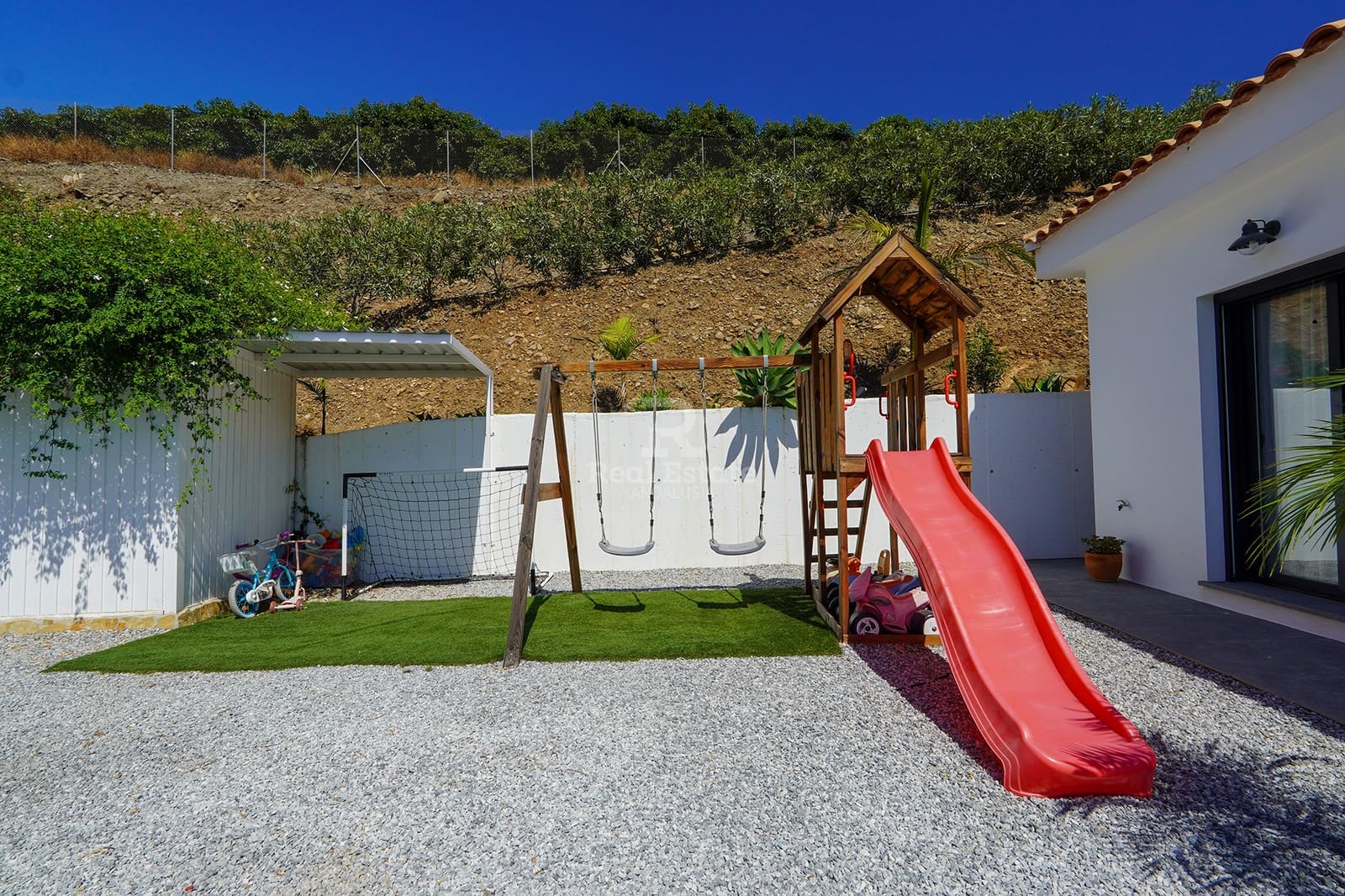 2 makuuhuone Huvila vuokrattavana paikassa Torrox mukana uima-altaan 
autotalli - 2 000 € (Ref: 9180636)