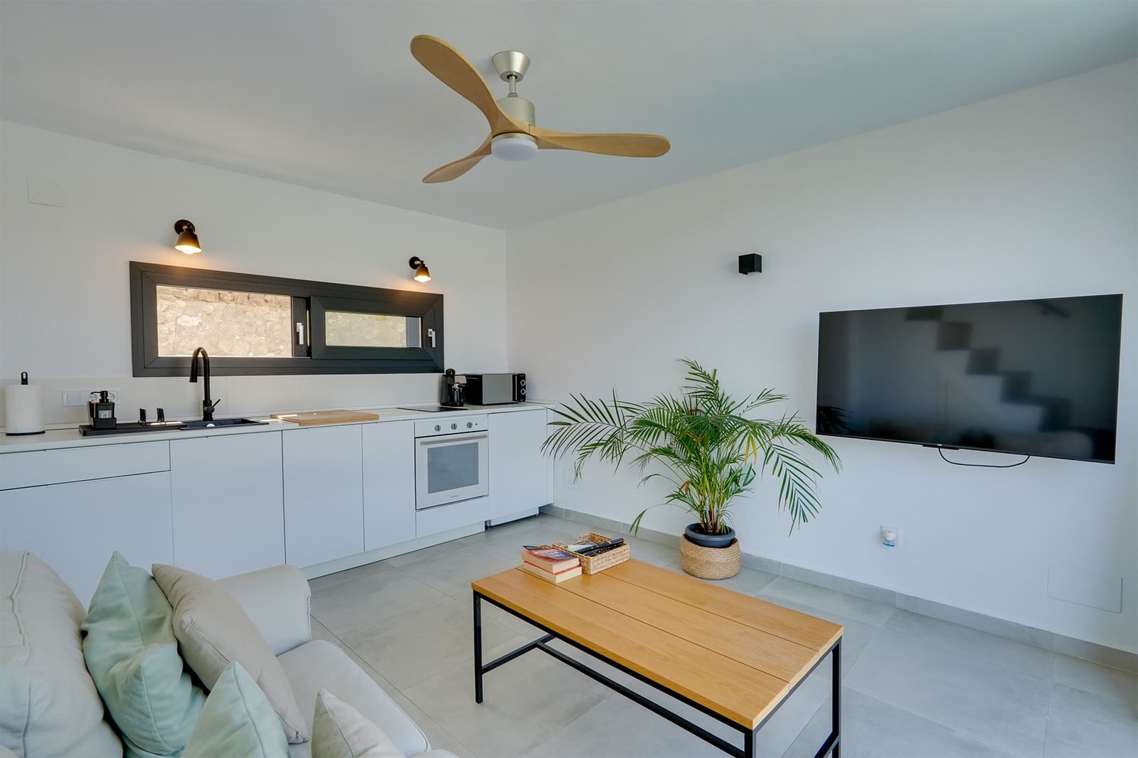 1 sypialnia Willa do wynajęcia w Frigiliana z basenem garażem - 1 400 € (Ref: 9251578)