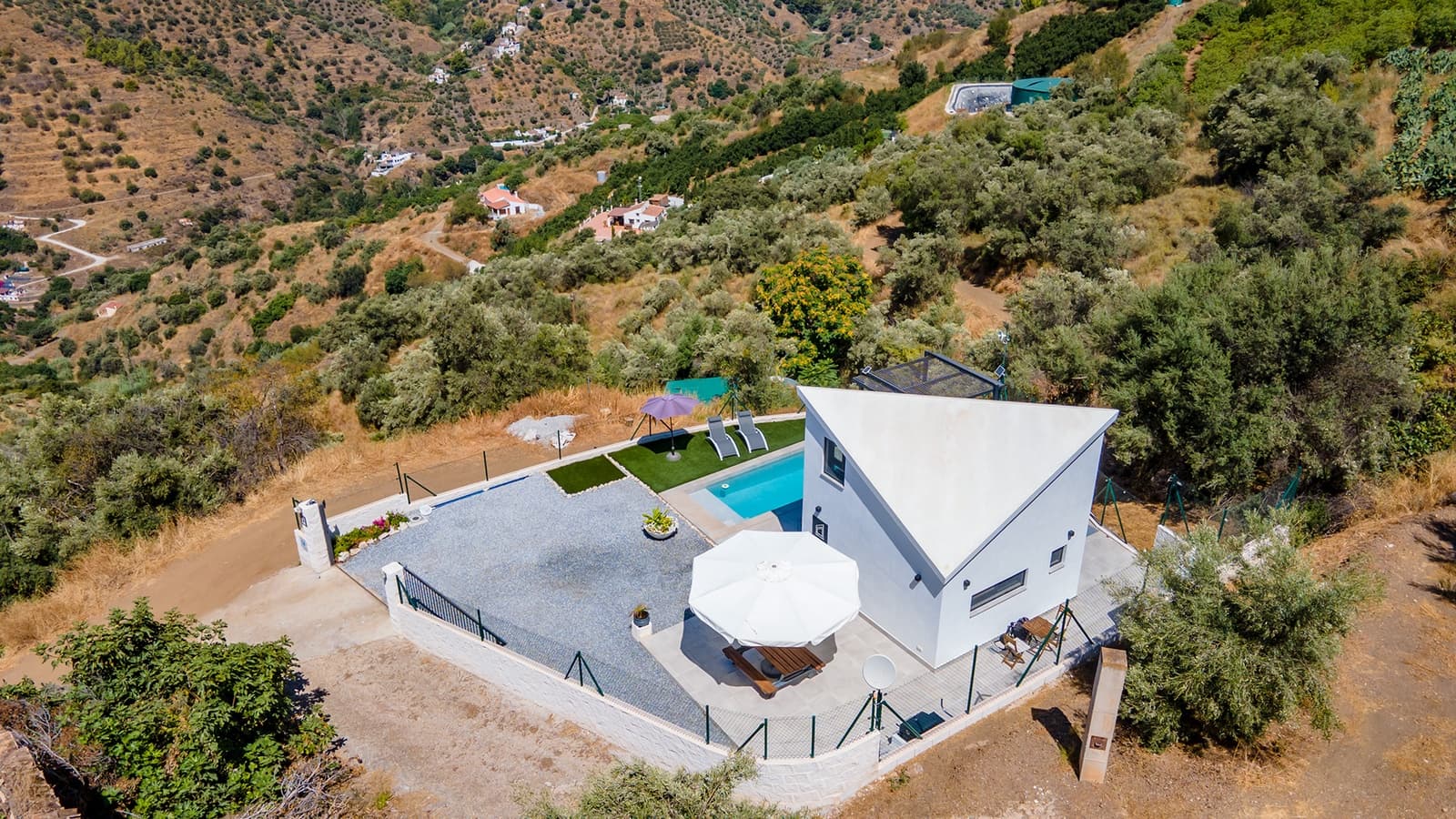 1 sypialnia Willa do wynajęcia w Frigiliana z basenem garażem - 1 400 € (Ref: 9251578)