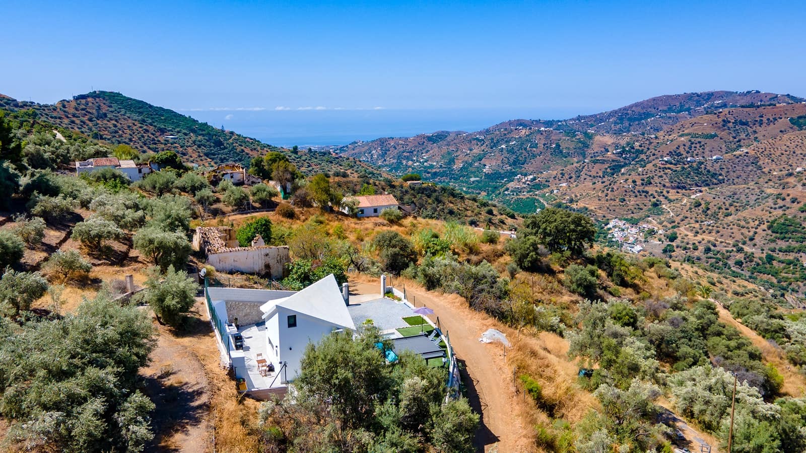 1 sypialnia Willa do wynajęcia w Frigiliana z basenem garażem - 1 400 € (Ref: 9251578)