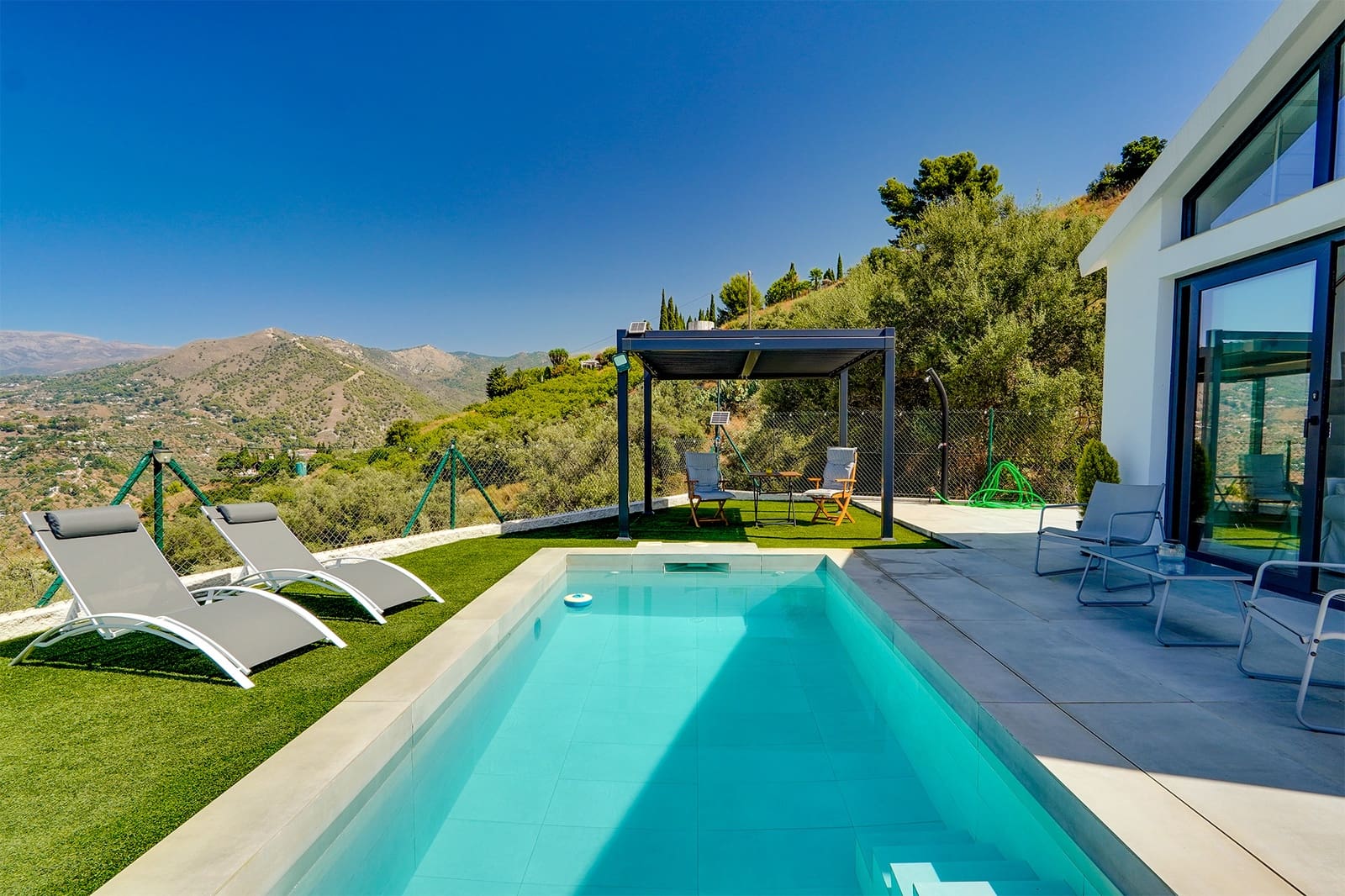 1 sypialnia Willa do wynajęcia w Frigiliana z basenem garażem - 1 400 € (Ref: 9251578)