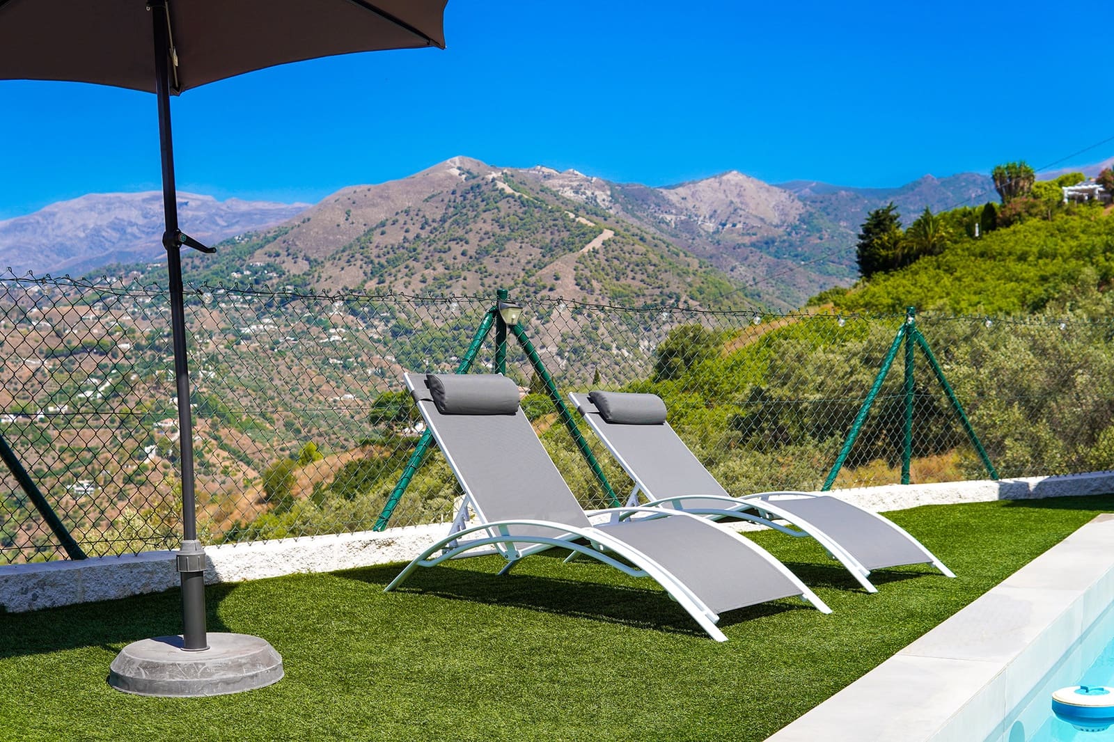 1 sypialnia Willa do wynajęcia w Frigiliana z basenem garażem - 1 400 € (Ref: 9251578)