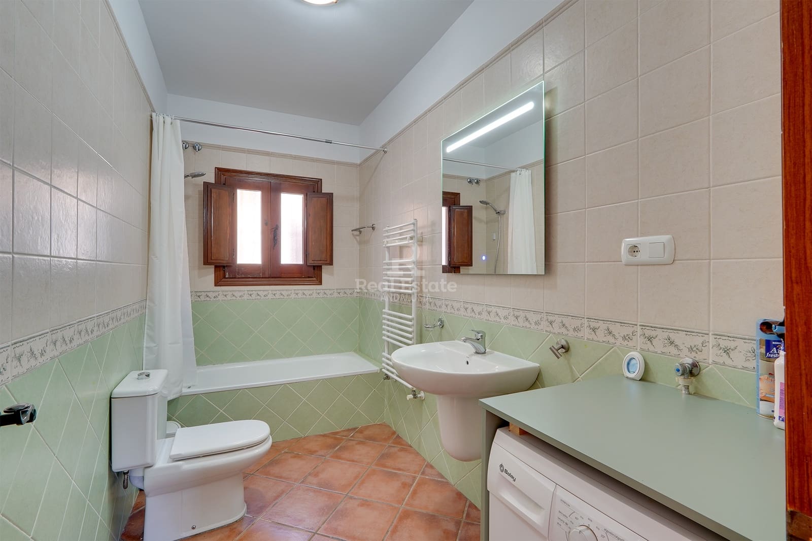 3 soveværelse Villa til salg i Archez med swimmingpool garage - € 349.000 (Ref: 9340252)