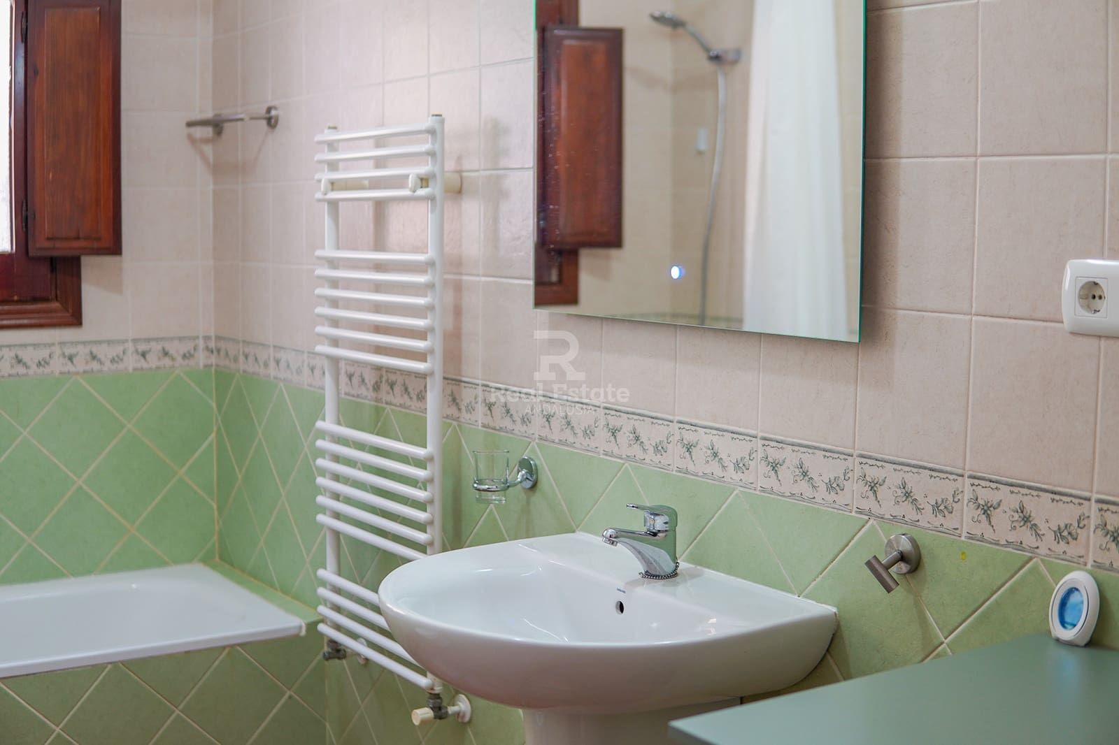 3 soveværelse Villa til salg i Archez med swimmingpool garage - € 349.000 (Ref: 9340252)